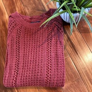 Womens Small American Eagle Outfitters cable knit blush wine long sleeve sweater